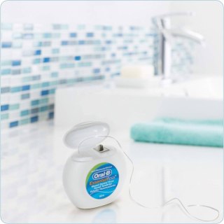 Oral-B Essential Floss Nić Dentystyczna 50 m DE Procter & Gamble