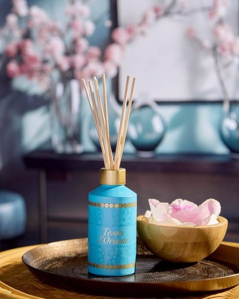 Tesori d'Oriente Ayurveda Dyfuzor Aromatyczny z Patyczkami 200 ml Tesori d'Oriente Ayurveda Dyfuzor Aromatyczny z Patyczkami 200 ml
